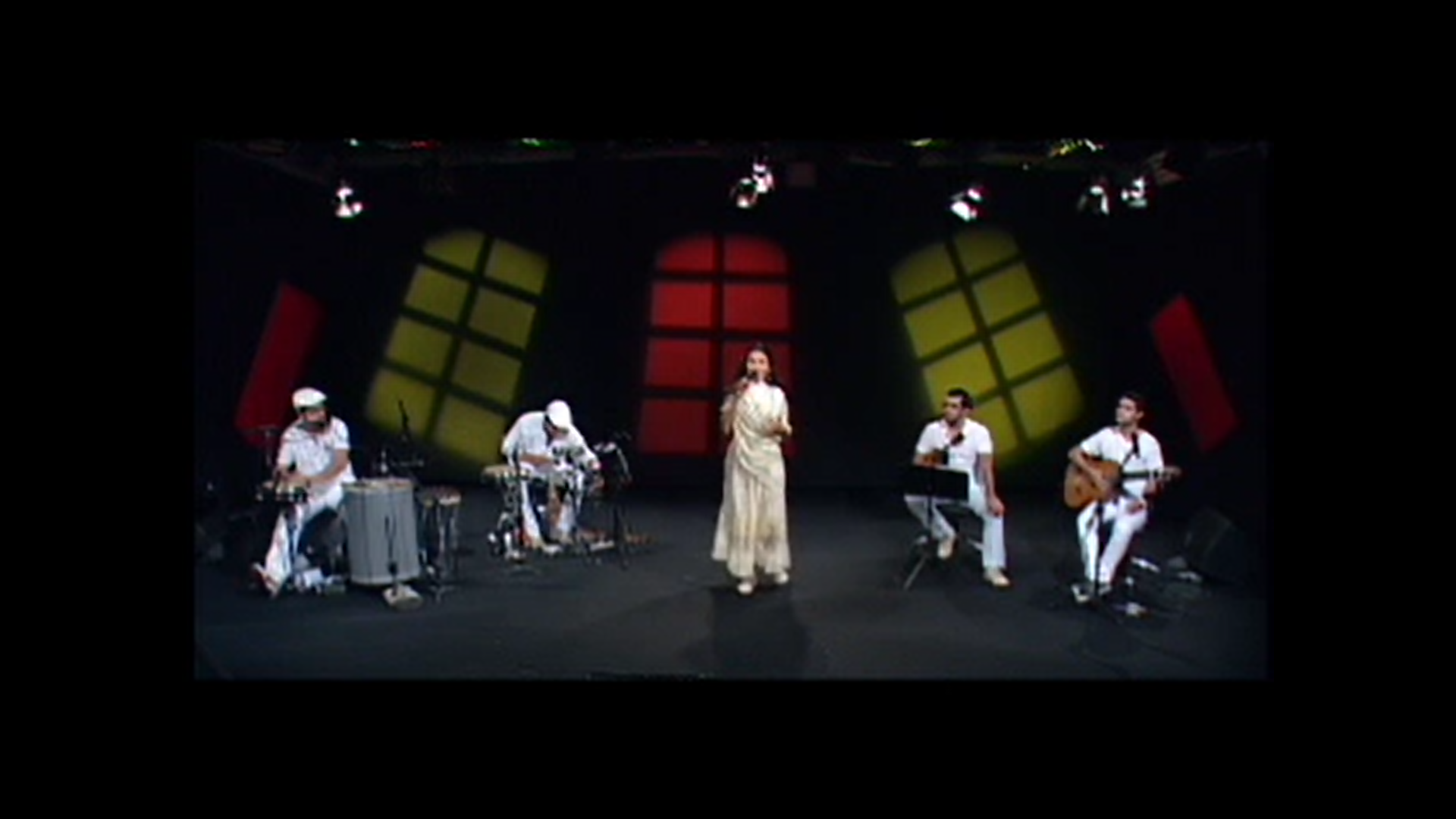 Talentos apresenta a cantora Ana Paula da Silva (Bl.1)