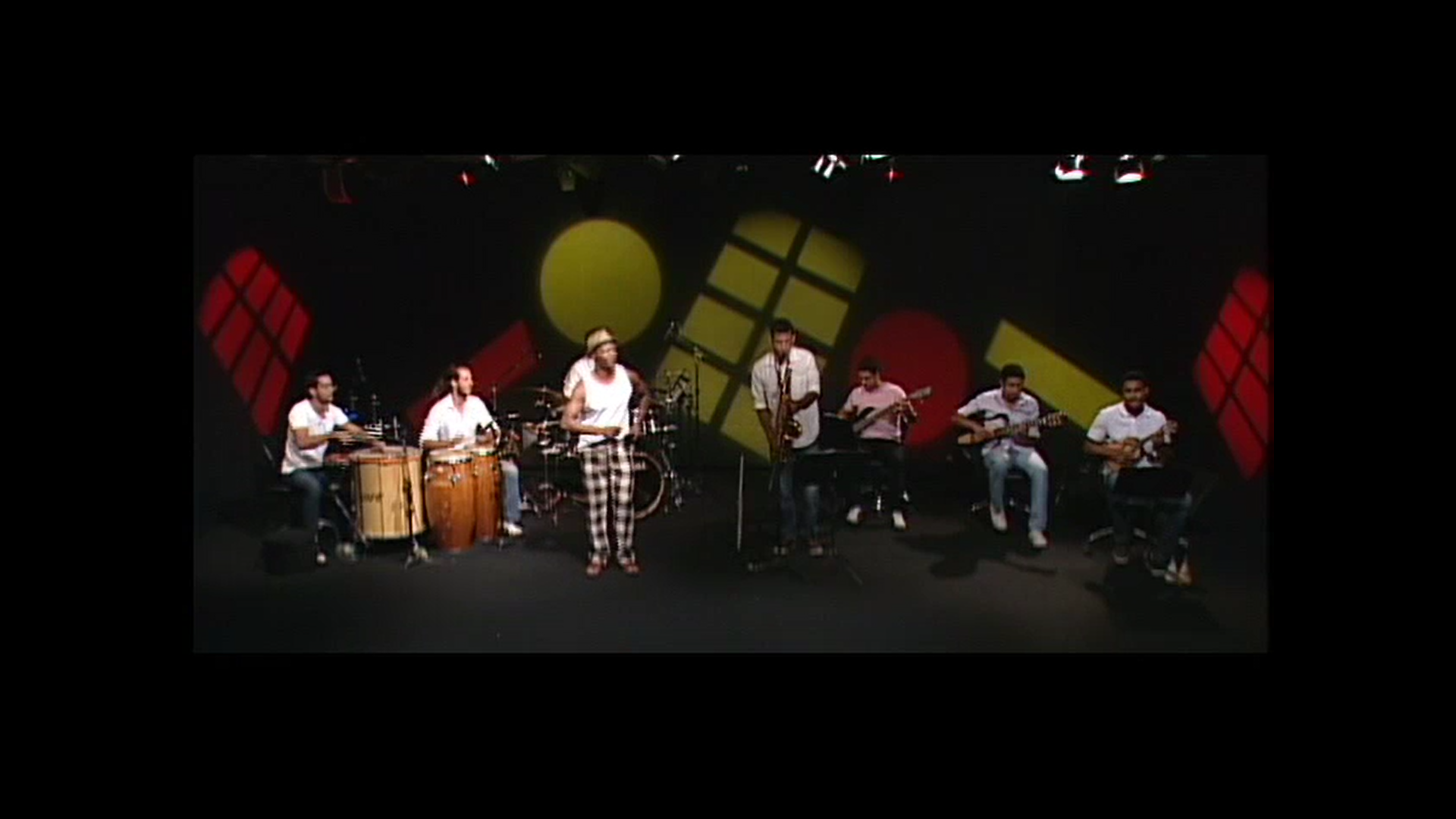 Talentos apresenta o cantor Marcelo Café