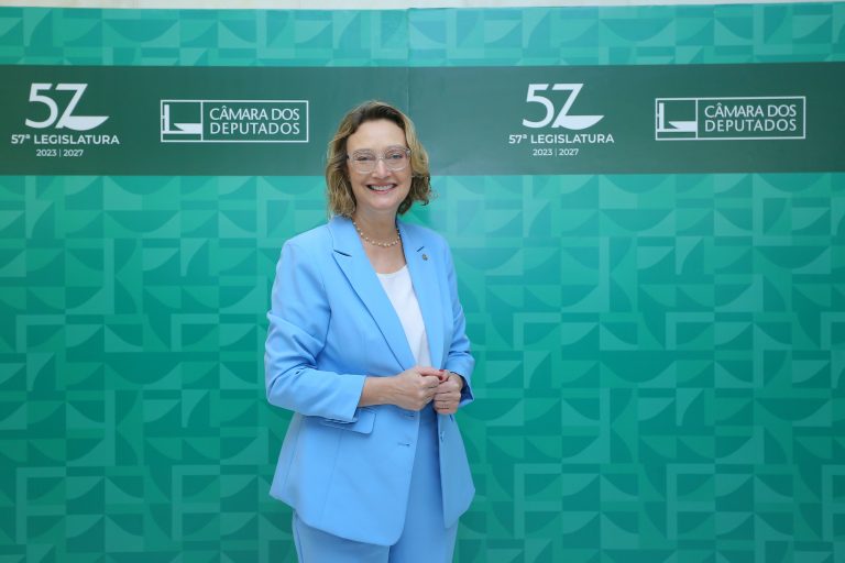 Cerimônia de posse dos Deputados Federais da 57ª legislatura. Dep. Maria do Rosário(PT - RS)