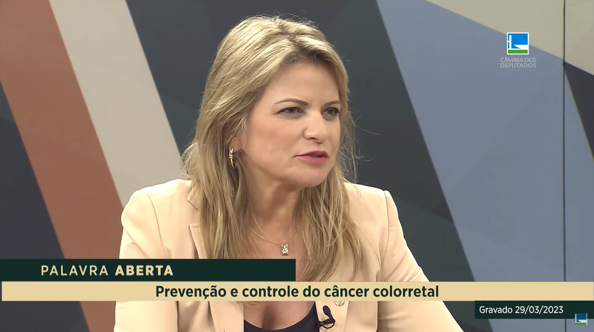 Flávia Morais defende inclusão de homens em sistema de prevenção ao câncer colorretal