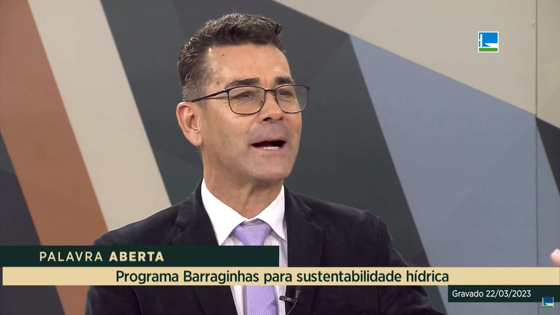 Padre João explica programa Barraginhas, para retenção da água da chuva