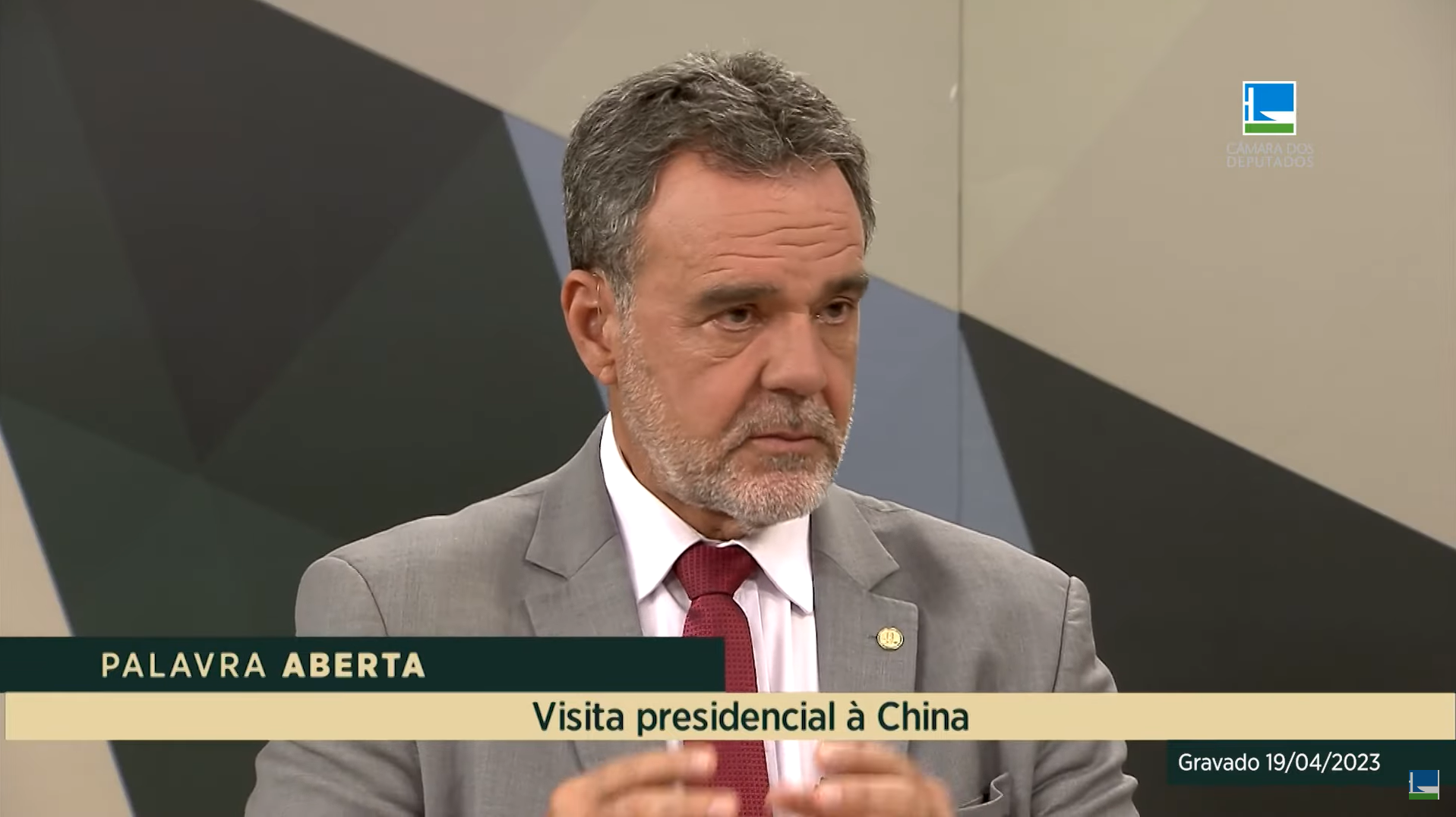 Daniel Almeida avalia efeitos da visita presidencial à China