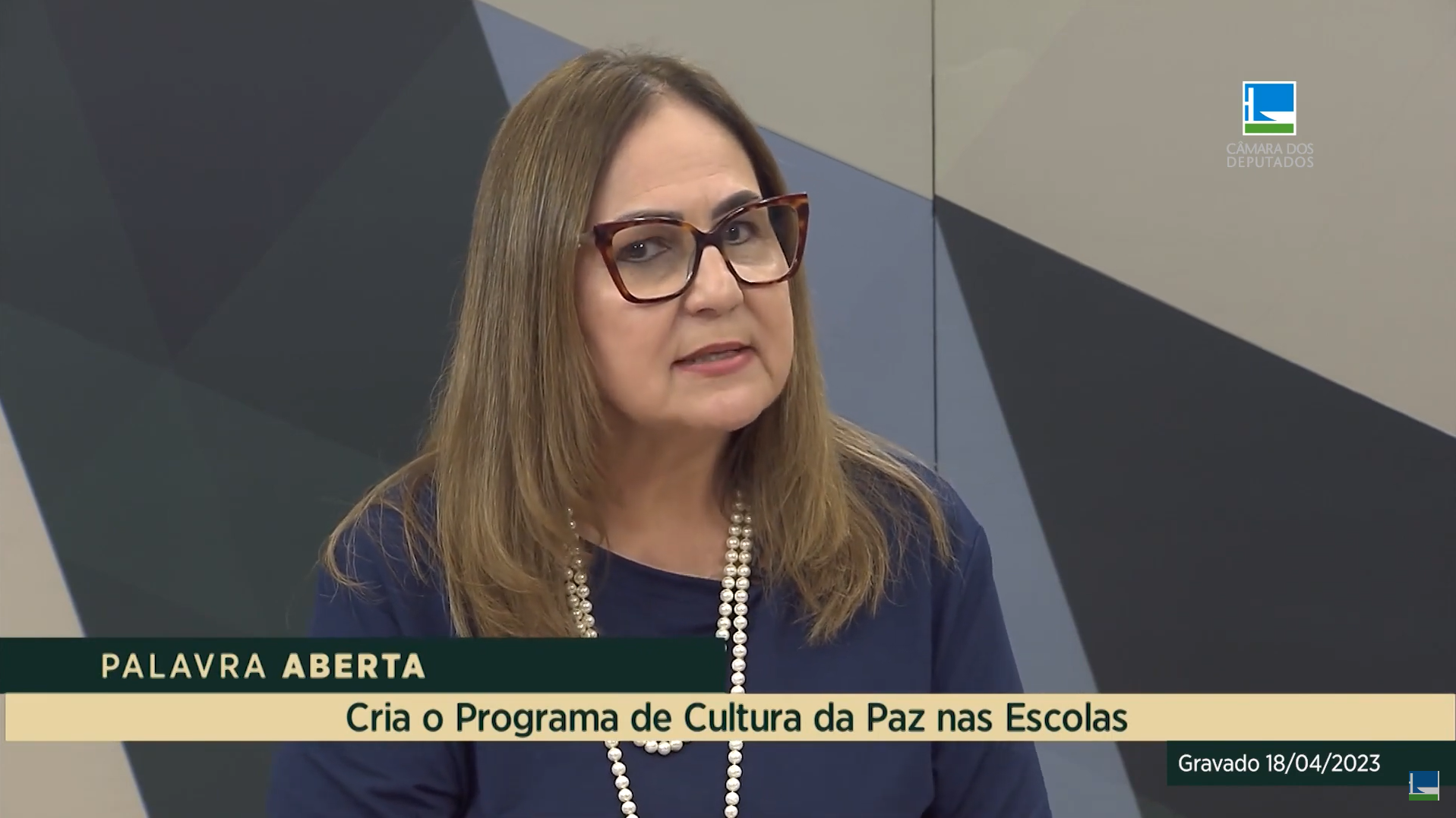 Professora Goreth comenta criação do Programa de Cultura da Paz nas Escolas