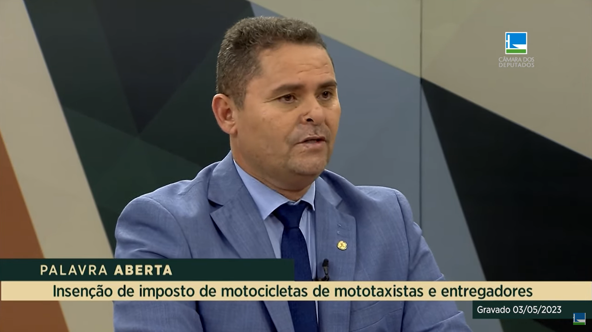 Albuquerque propõe isenção de impostos de motocicletas para mototaxistas e entregadores