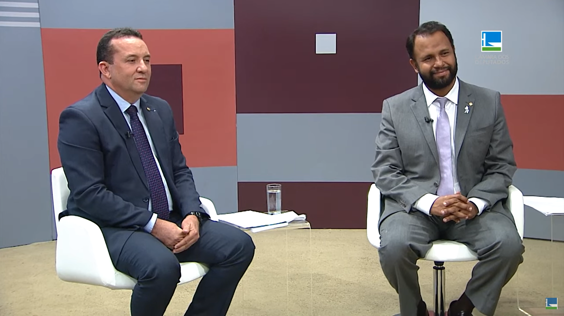 Pastor Henrique Vieira e Pastor Diniz debatem sobre comunidades terapêuticas