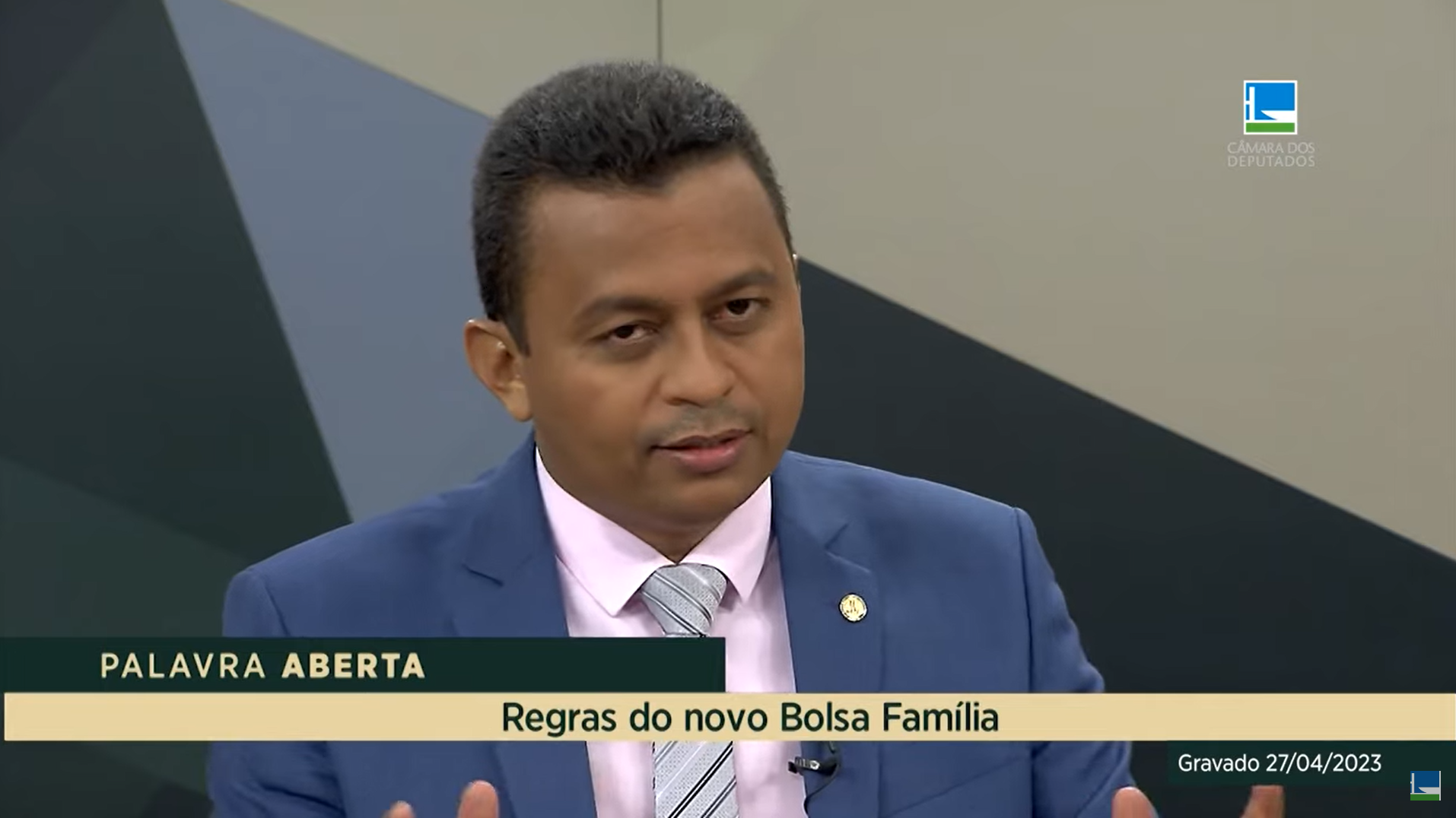 Dr. Francisco comenta regras do novo Bolsa Família