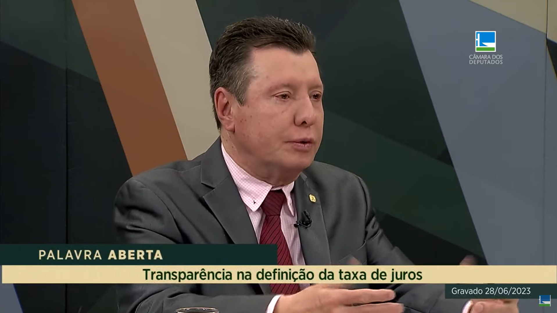 José Nelto quer mais transparência na definição da taxa de juros