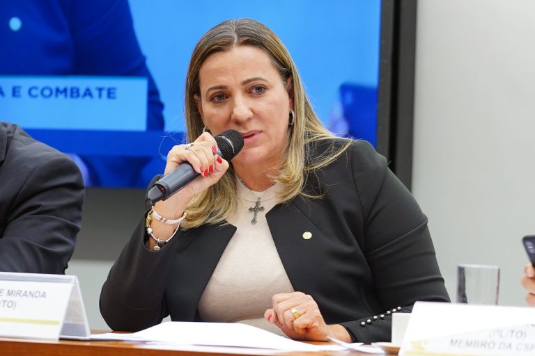 Audiência Pública - Tema: "Extinção da Delegacia de Repressão a Crimes de Maior Potencial contra a Administração Pública (DRACMA) em Tocantins." Dep. Dulce Miranda (MDB-TO)