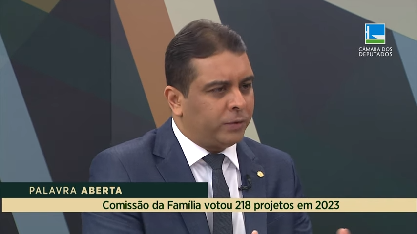 Fernando Rodolfo explica trabalho da Comissão da Família, que votou 218 projetos em 2023