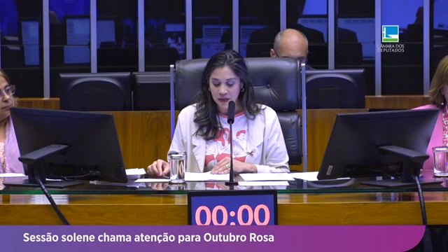 Sessão solene chama atenção para Outubro Rosa