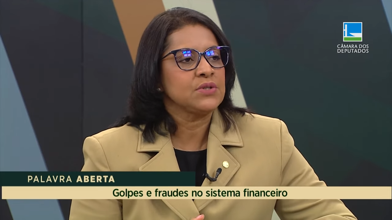 Gisela Simona busca soluções para reduzir golpes e fraudes no sistema financeiro