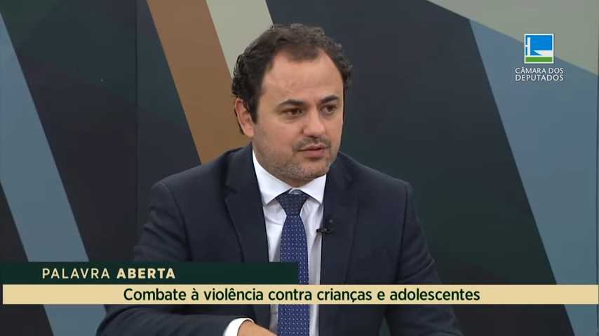 Glauber Braga busca combater violência contra crianças e adolescentes
