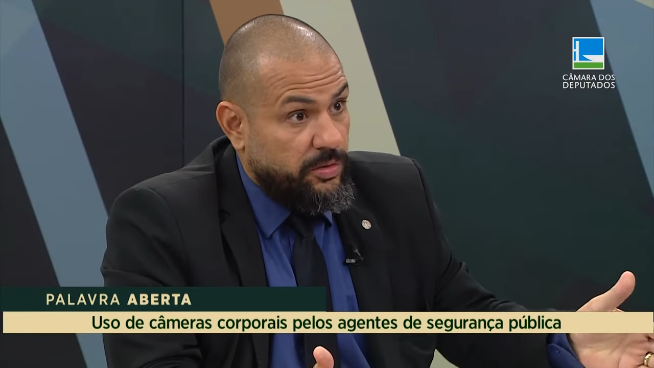 Sargento Portugal propõe uso facultativo de câmeras na farda de policiais