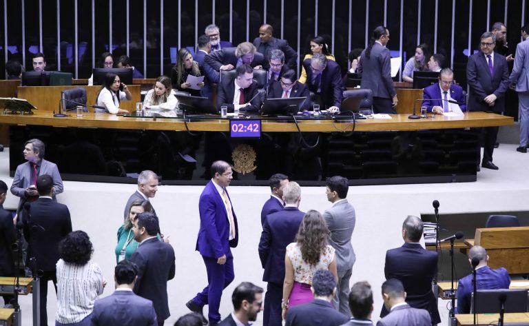 Destinada à deliberação dos Projetos de Lei do Congresso Nacional nºs 27, 29, 30, 31, 32, 33, 35, 36, 37, 38, 39 e 41 de 2023. PLOA 2024. Dep.