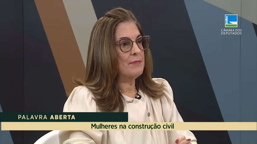 Rogéria Santos propõe cotas para mulheres na construção civil
