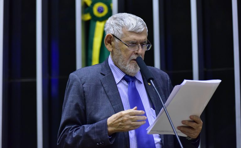 Luiz Couto (PT/PB) Enfrentamento ao feminicídio Rádio Câmara