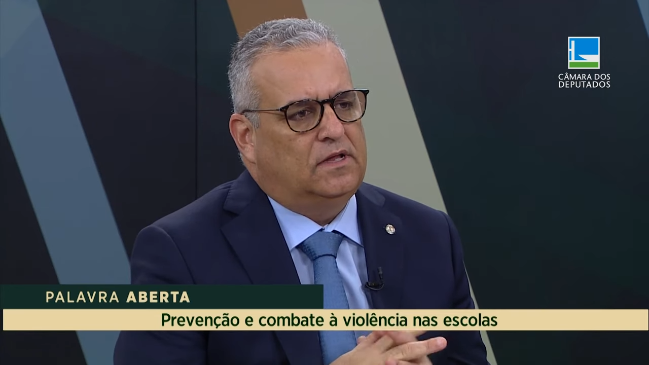 Alfredo Gaspar propõe medidas para aumentar segurança nas escolas