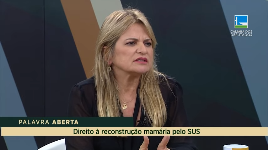 Flávia Morais defende a divulgação da cirurgia de reconstrução mamária pelo SUS