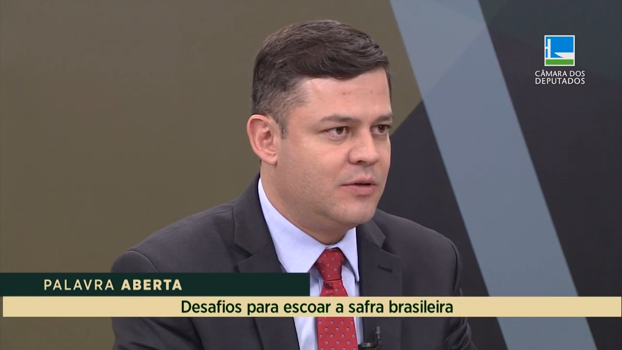 Tião Medeiros comenta os desafios para escoar a safra brasileira