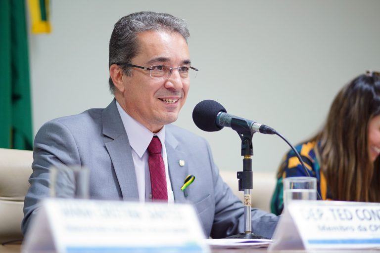 Seminário - Tema: "Esclerose Múltipla". Dep. Ted Conti (PSB-ES)