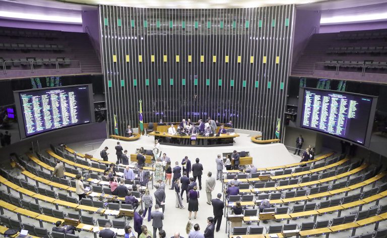 Discussão e votação de propostas. Presidente da Câmara dos Deputados, Arthur Lira