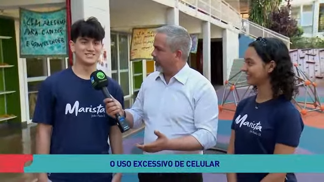 Participação Popular - Uso excessivo de celular