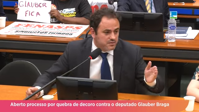 Aberto processo por quebra de decoro contra o deputado Glauber Braga