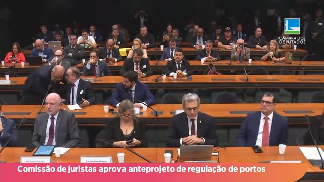 Comissão que revisa legislação de portos aprova relatório final de anteprojeto de lei