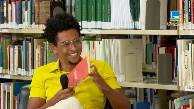 Encontro com o Autor Aldri Anunciação