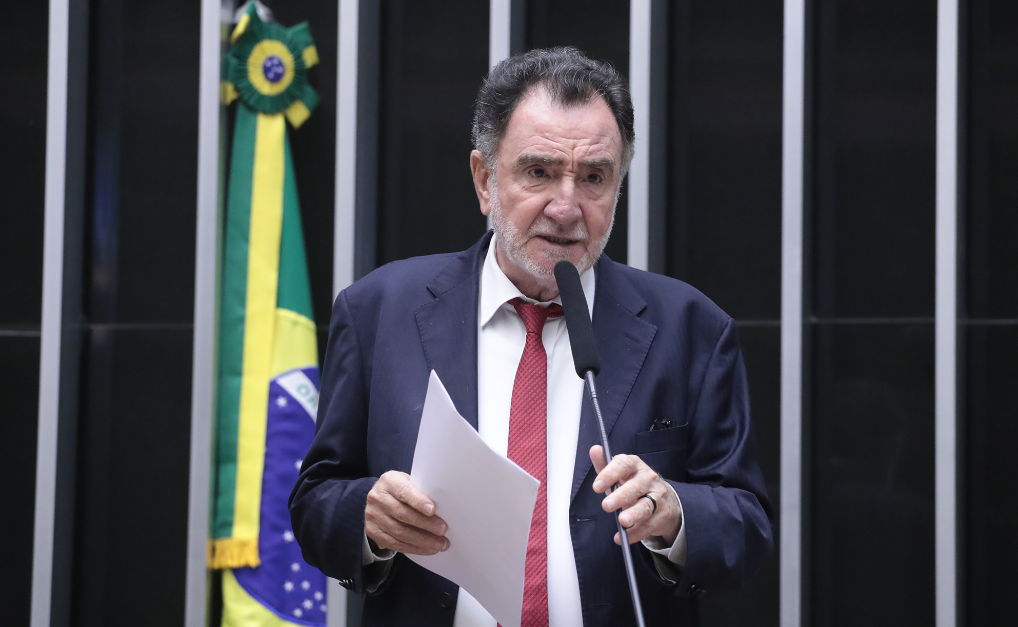 Patrus Ananias (PT/MG) - Projeto cria Sistema Nacional de Educação