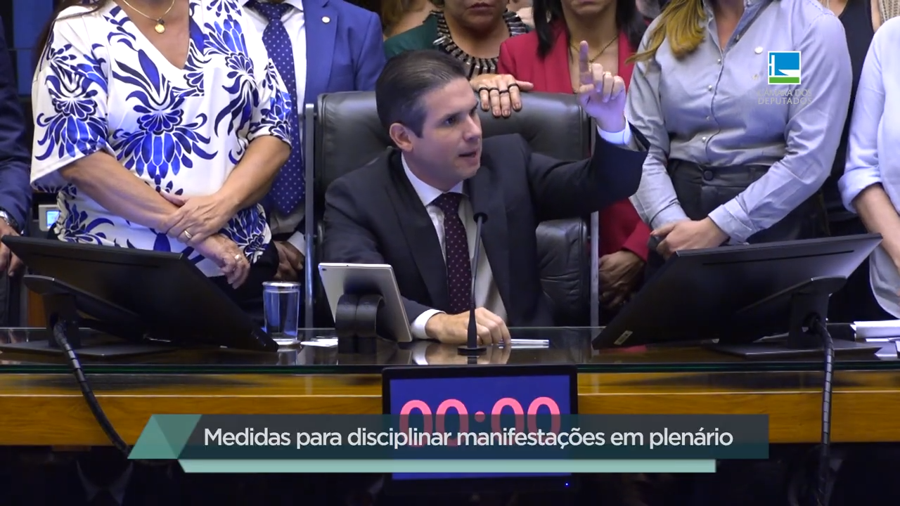 Fatos & Opiniões - Denúncia contra Bolsonaro e projetos aprovados pela Câmara: confira os destaques da semana