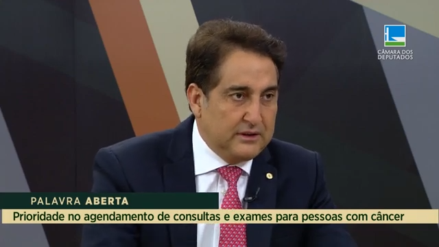 Gilvan Maximo defende atendimento prioritário, no SUS, a pessoas com câncer