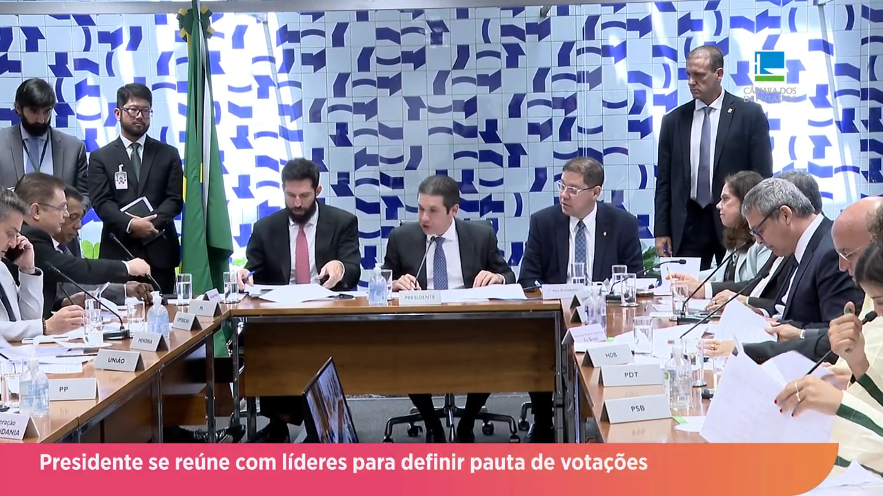 Presidente se reúne com líderes para definir pauta de votações