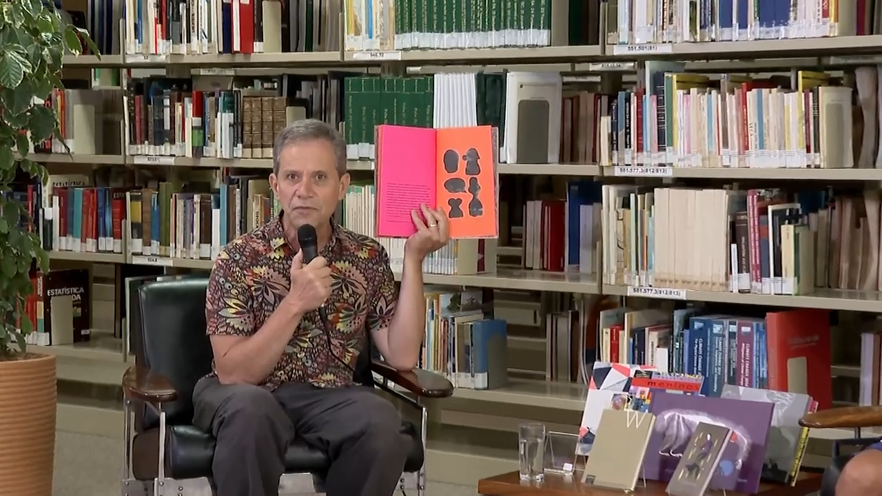 Encontro com o Autor Roger Mello