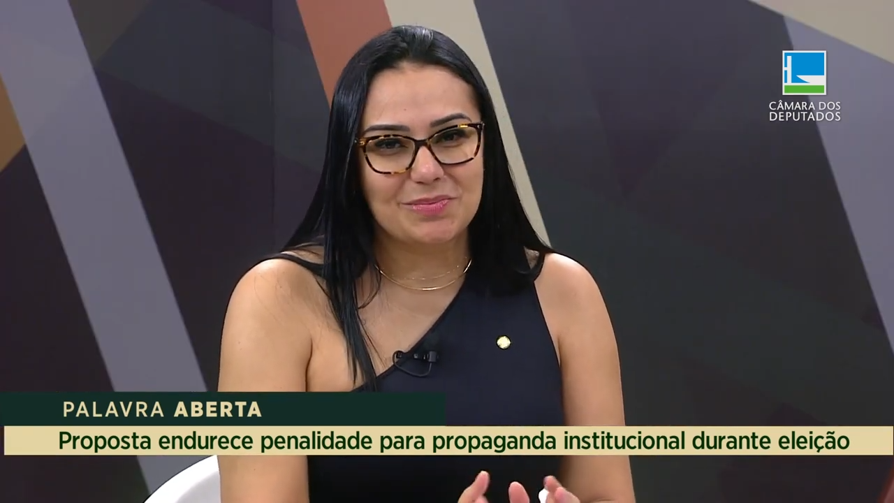 Dayany Bittencourt propõe punição mais dura para propaganda institucional em ano eleitoral