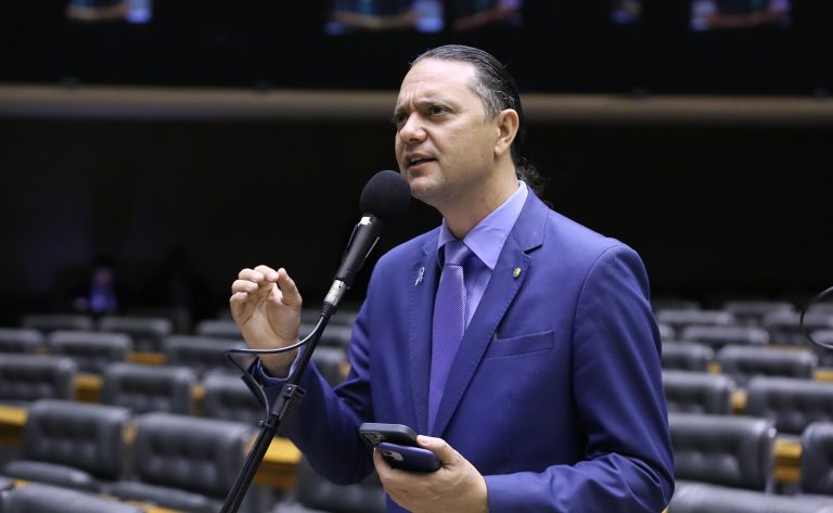 Discussão e votação de propostas legislativas. Dep. Weliton Prado (SOLIDARIEDADE - MG)