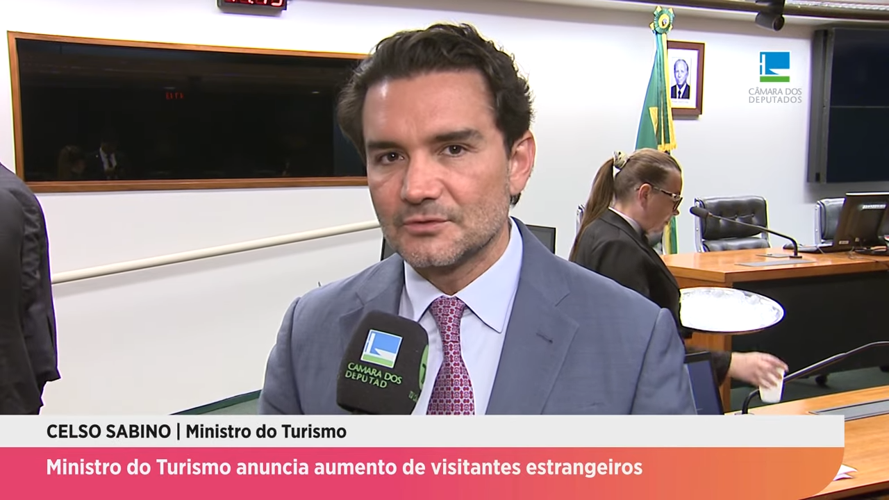 Ministro do Turismo anuncia aumento de visitantes estrangeiros
