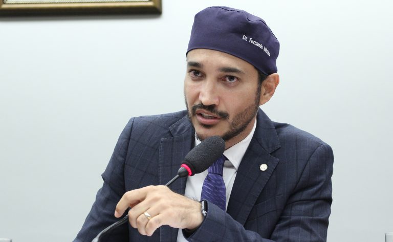 Audiência Pública - Prazo de validade de certificados de registro de arma de fogo. Dep. Dr. Fernando Máximo (UNIÃO - RO)