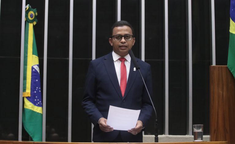 Discussão e votação de propostas legislativas. Dep. Dr. Francisco (PT - PI)