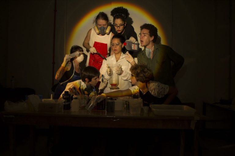 Câmara inaugura exposição coletiva que resgata técnicas e suportes fotográficos históricos