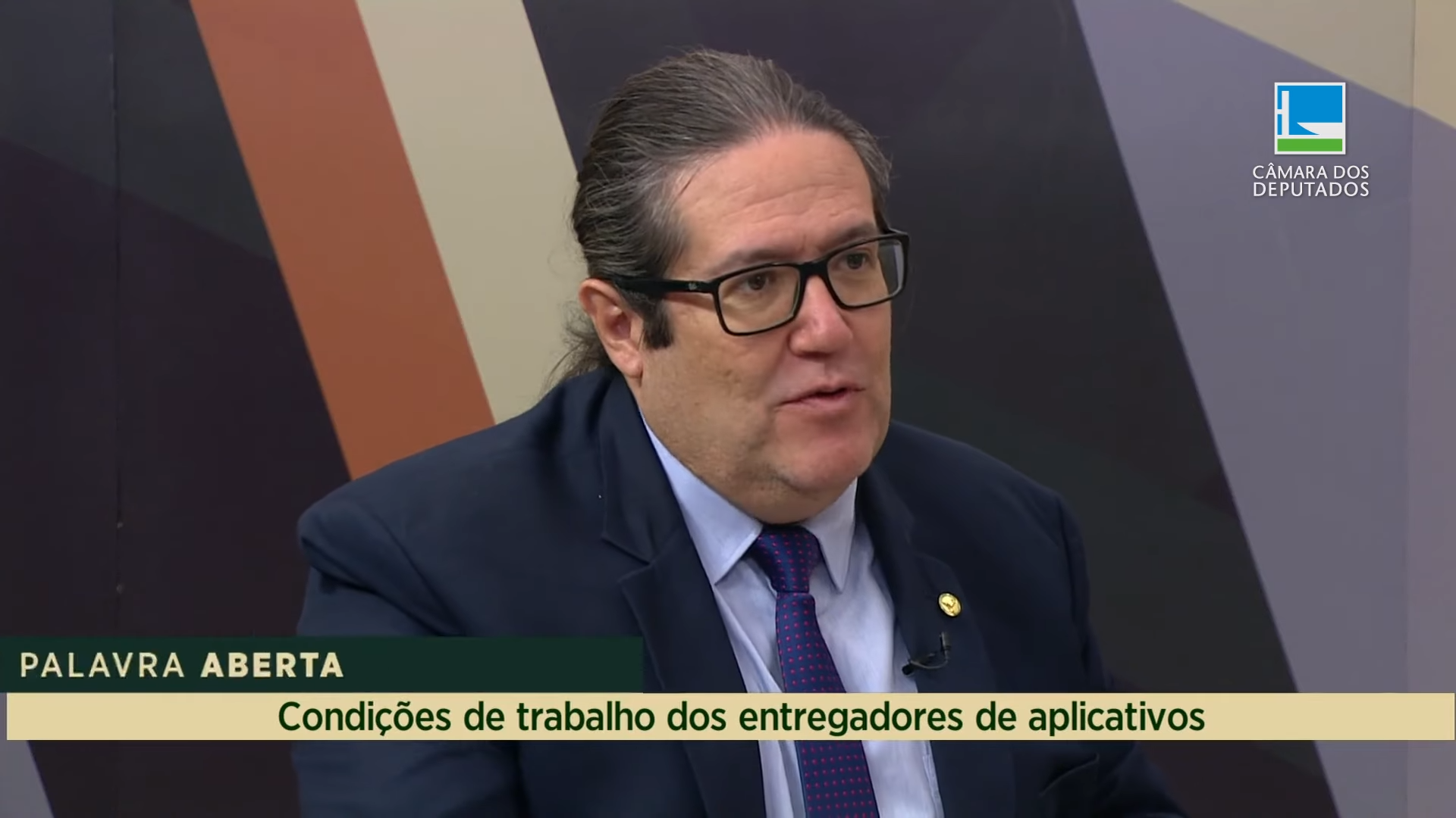 Tarcísio Motta explica condições de trabalho dos entregadores de aplicativos