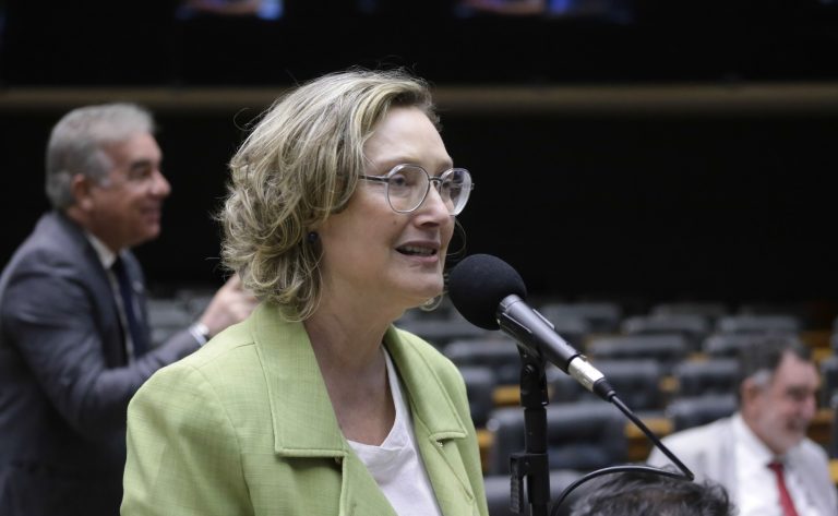 Discussão e votação de propostas legislativas. Dep. Maria do Rosário (PT-RS)