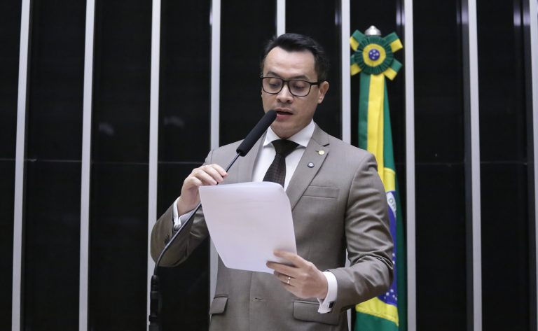 Deputado Zé Haroldo Cathedral (PSD-RR) fala no Plenário da Câmara dos Deputados