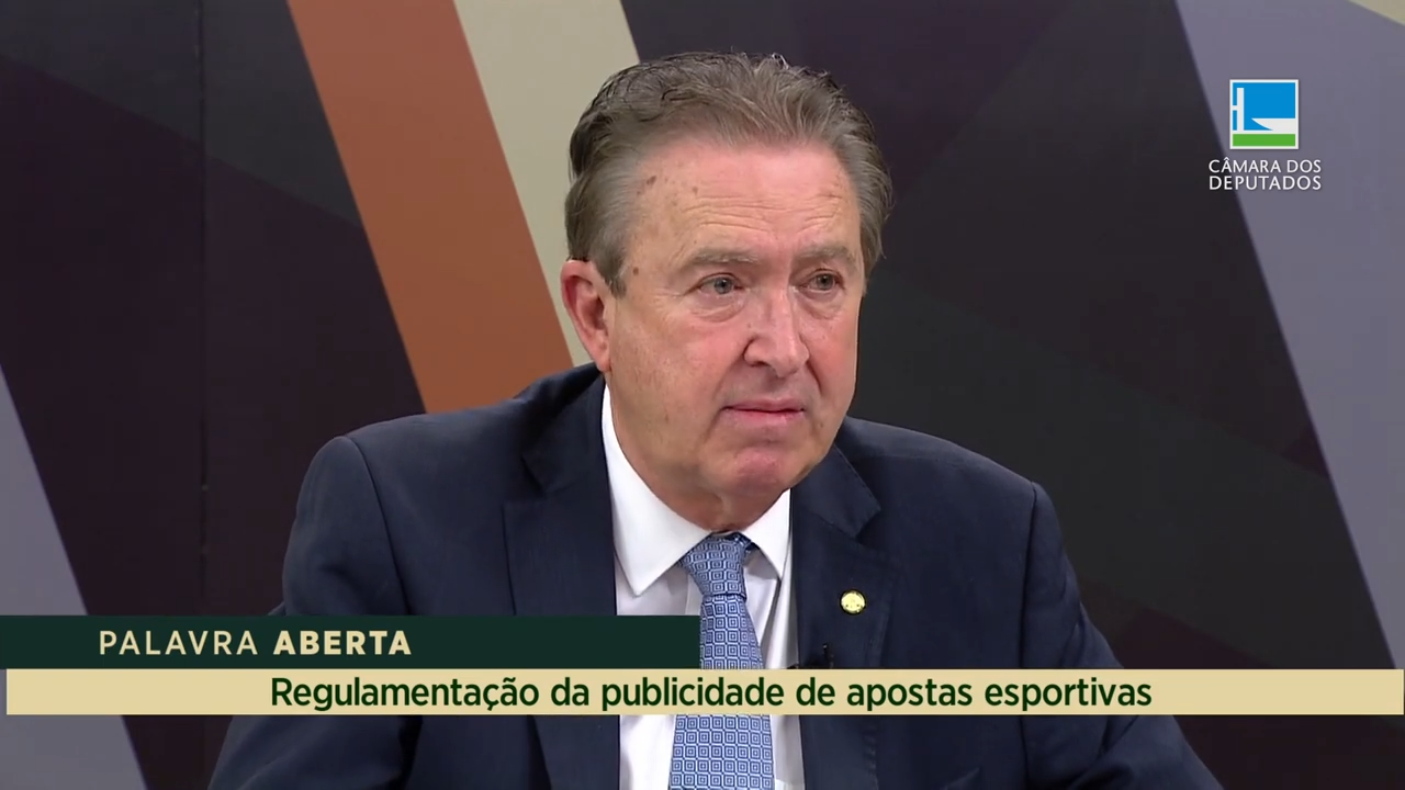 Luciano Ducci propõe regulamentar publicidade de apostas esportivas