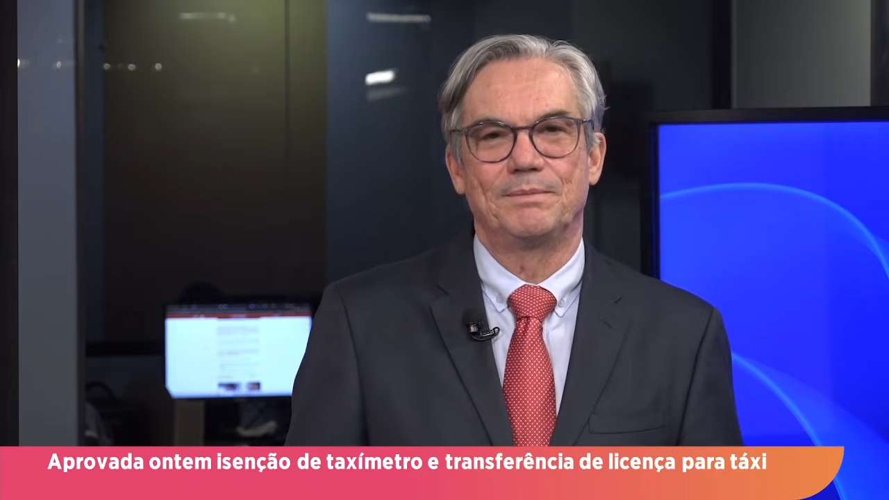 Direto da Câmara | Câmara aprova MP que isenta taxistas de taxa de verificação de taxímetros