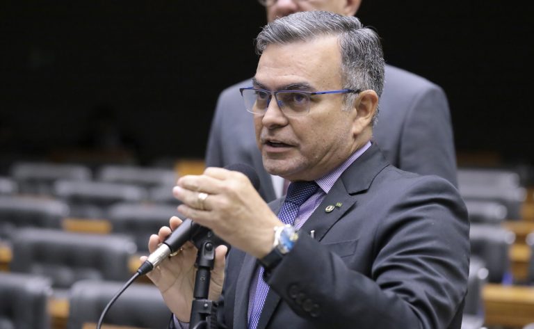 Discussão e votação de propostas legislativas. Dep. Allan Garcês (PP - MA)