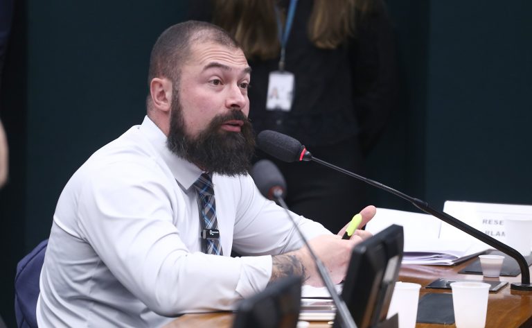 Audiência Pública - Solução de crimes no Brasil: investigação, integração e aperfeiçoamento técnico-científico. Dep. Delegado Paulo Bilynskyj (PL-SP)