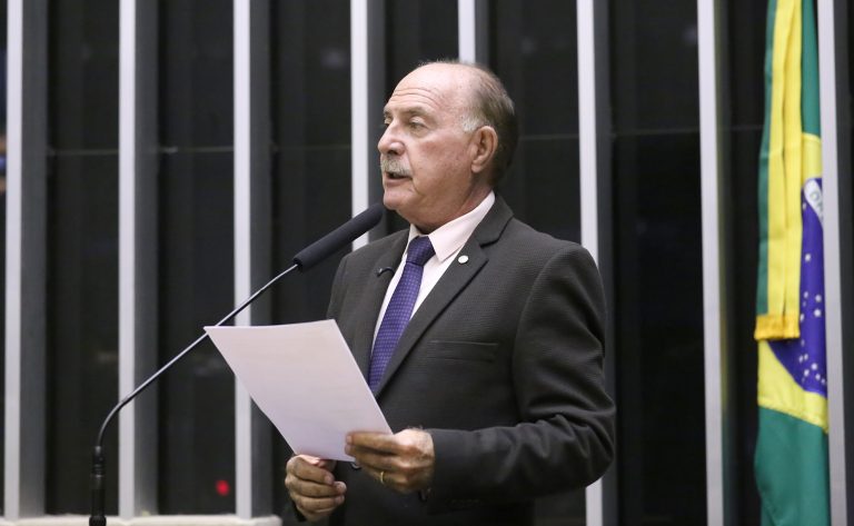 Discussão e votação de propostas legislativas. Dep. Dr. Zacharias Calil (UNIÃO - GO)