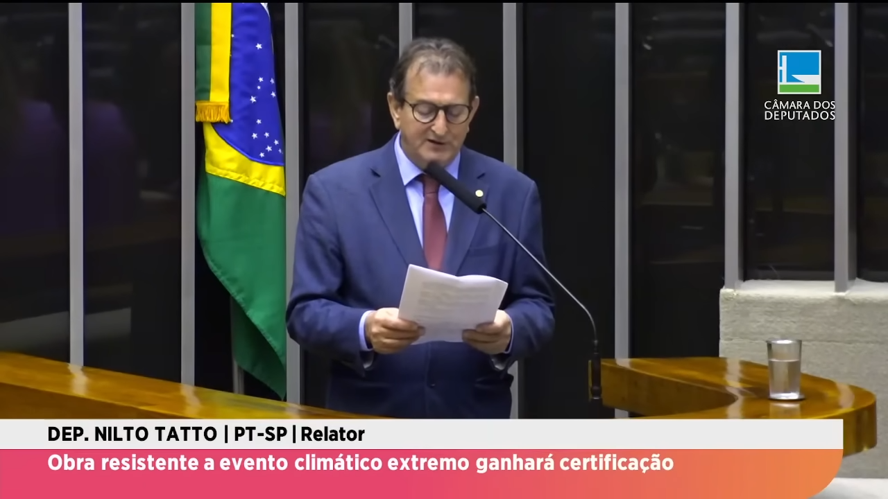 Direto da Câmara | Plenário aprova projetos que preparam País para efeitos da crise climática