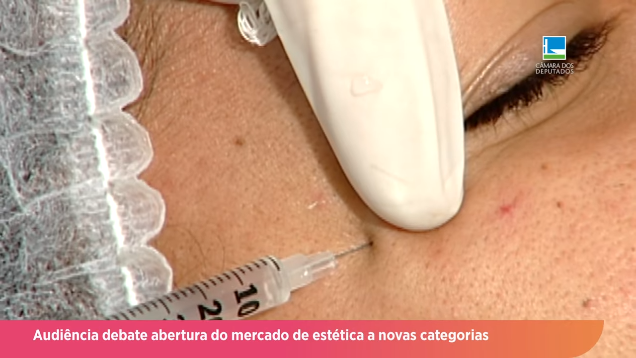 Audiência debate abertura do mercado de estética a novas categorias